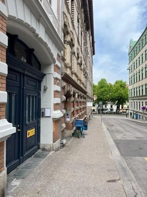 Laegenhet Med 6 Sovplatser I Centrala Goeteborg! Апартаменты